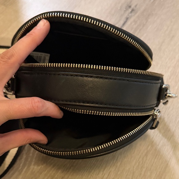 Marc Jacobs Black Circular Crossbody with Striped Strap - Picture 4 of 5